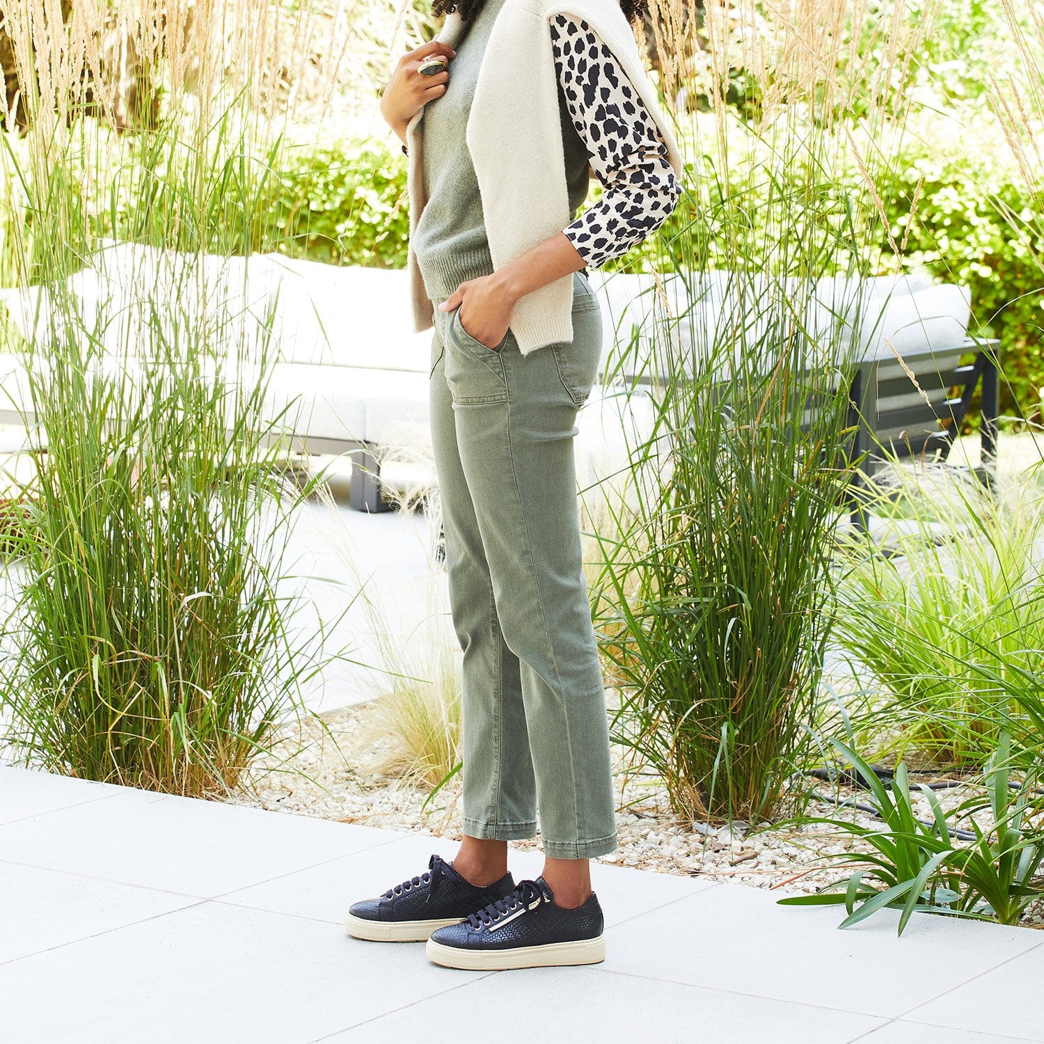 Shoes Feather: Black Leather Weave Sole Bliss USA