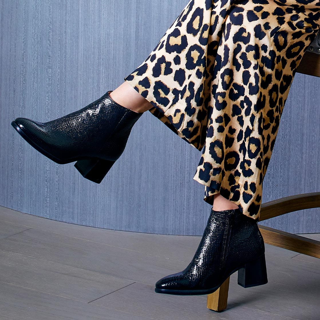 Boots Frankie: Black Snake Print Leather Sole Bliss USA