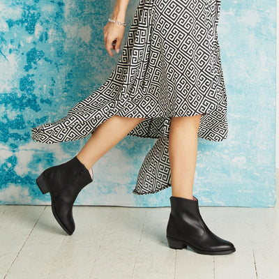 Boots Montana: Black Leather Sole Bliss USA