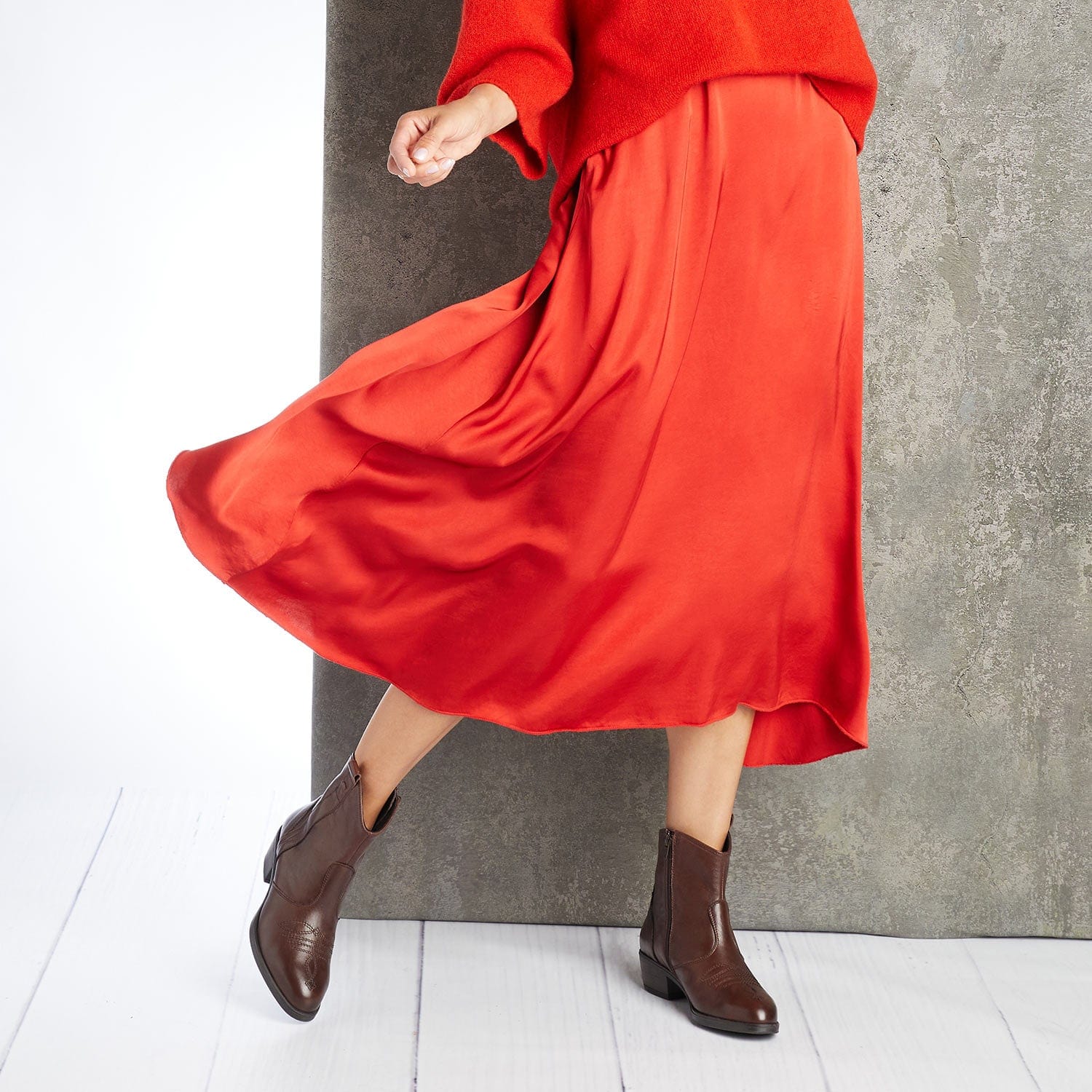 Boots Pioneer: Chestnut Leather Sole Bliss USA