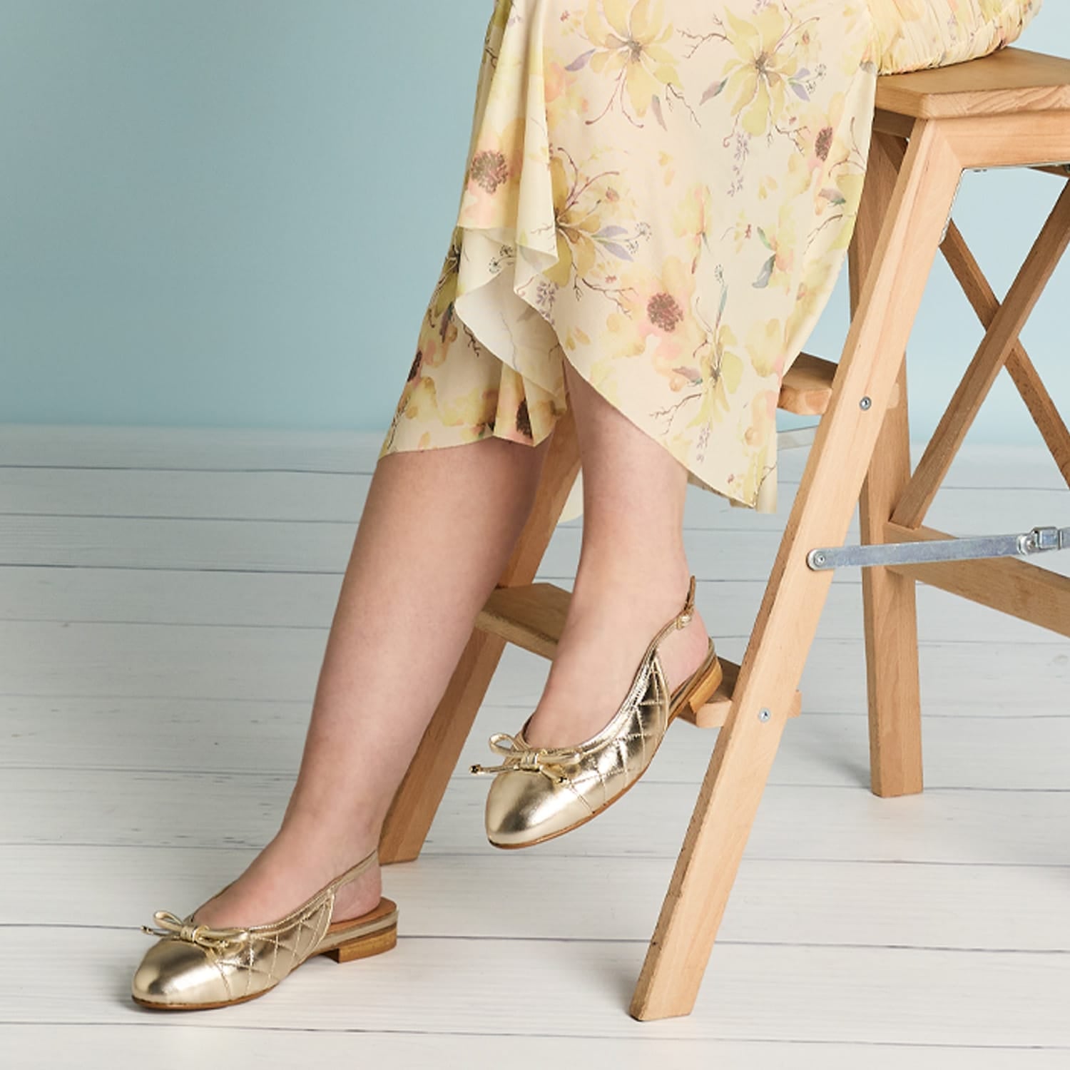 Shoes Ritz: Gold Quilted Leather Sole Bliss USA