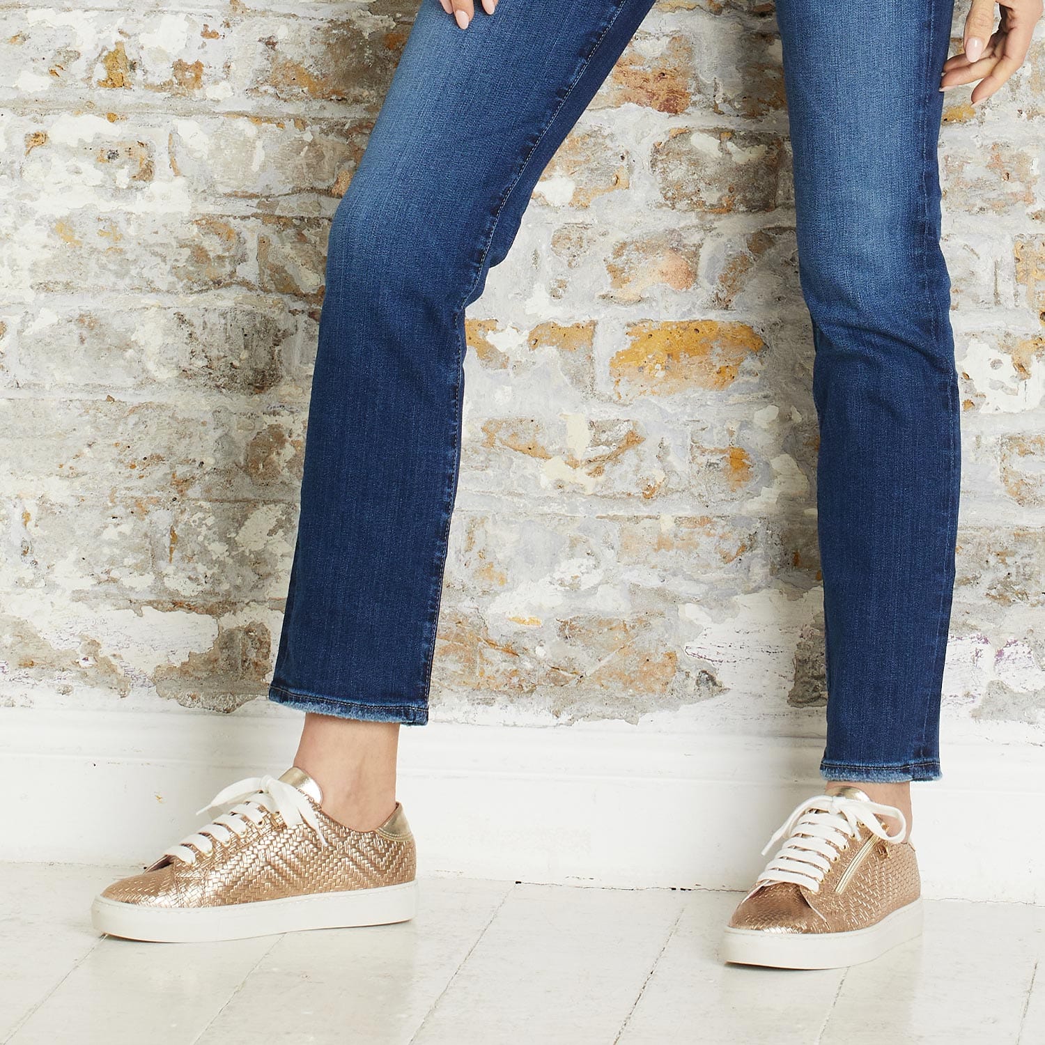 Shoes Sprint: Metallic Weave Leather Sole Bliss USA