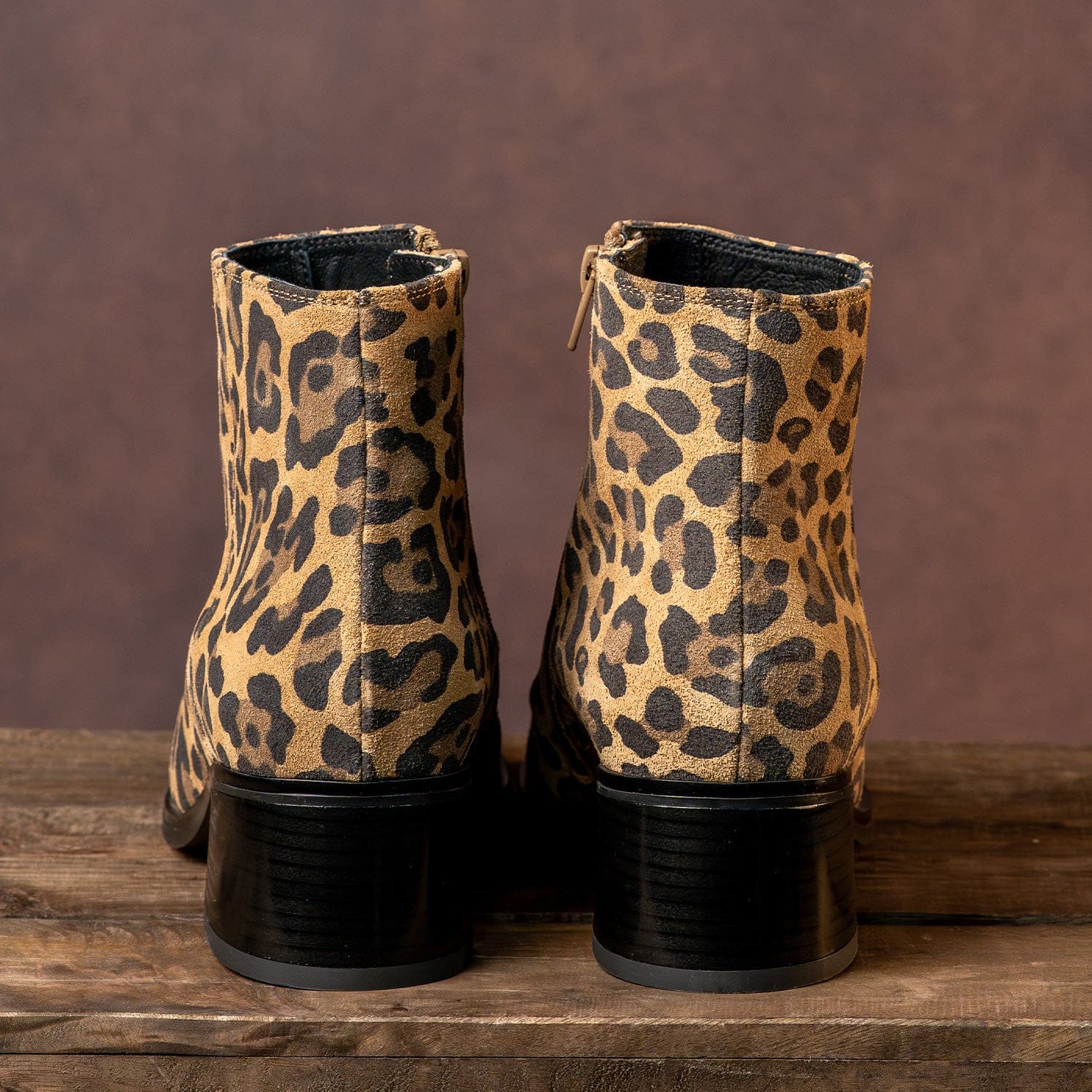 Boots Zen: Luxe Leopard Suede Sole Bliss USA