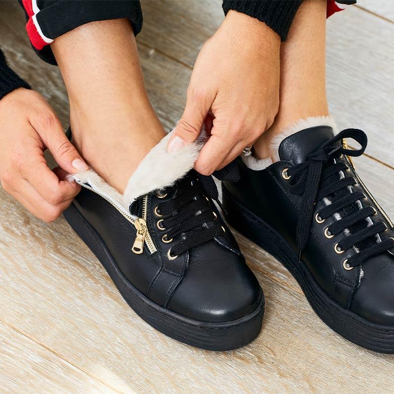 Shoes Halo: Black Leather & Shearling Sole Bliss USA