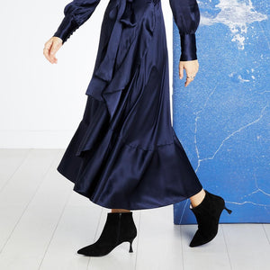 Boots Billie: Black Suede Sole Bliss USA