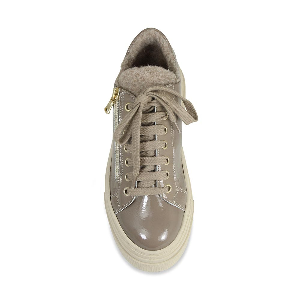 Diva-Fur: Taupe Patent Leather Shoes Sole Bliss