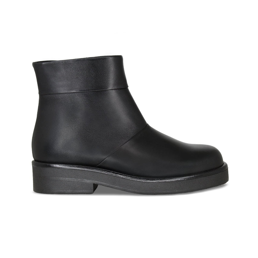 Eleanor: Black Leather Boots Sole Bliss