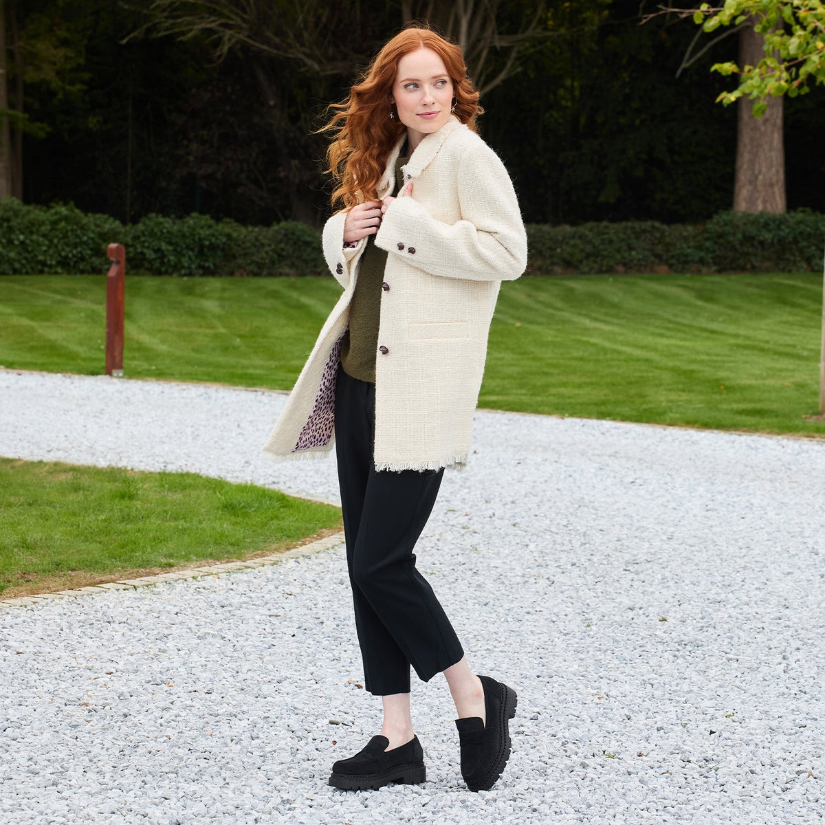 Fawn: Black Suede Shoes Sole Bliss