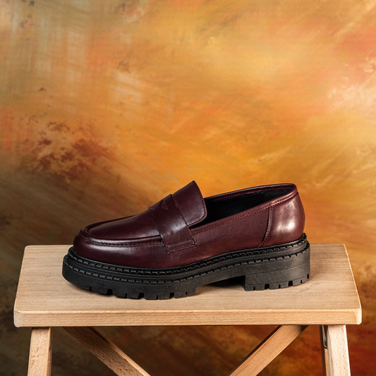 Flo: Plum Leather