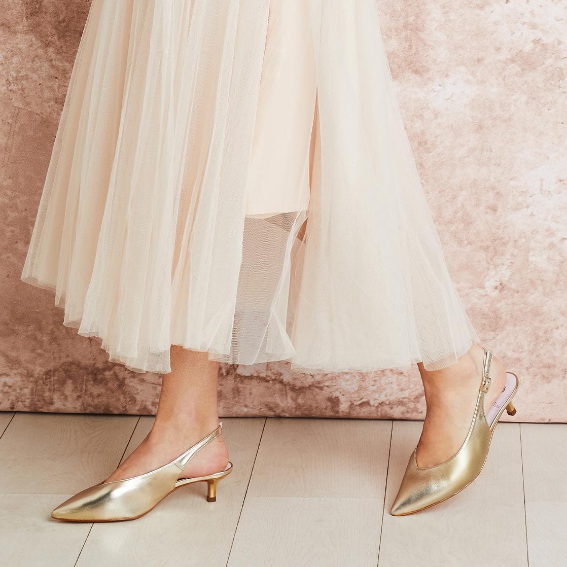 Amazon.com | YIYA Women's Gold Pointed Toe Heeled Crystal Jewel Sandals  Rhinestone Diamond Lace Up Stiletto High Heels Shoes | Shoes