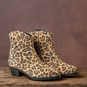 Boots Montana: Luxe Leopard Suede Sole Bliss USA