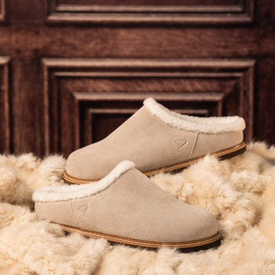 Shoes Snug: Cream Suede & Wool Sole Bliss USA