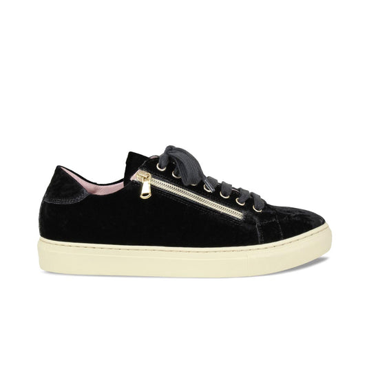 Sprint: Luxe Black Velvet Shoes Sole Bliss