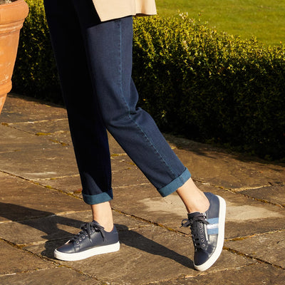 Sprint: Navy Leather & Denim