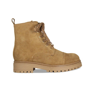 Boots Tread: Tan Suede Sole Bliss USA