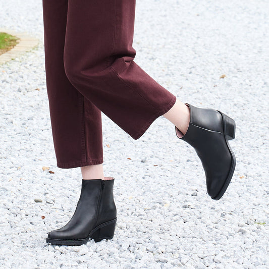 Winona: Black Leather