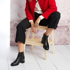 Boots Zen: Black Leather Sole Bliss USA