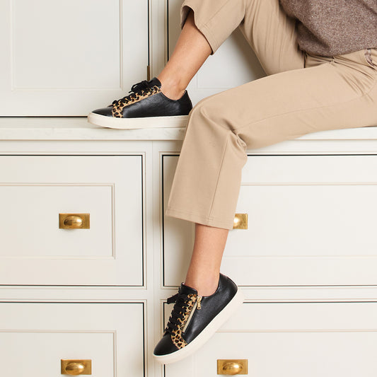 Sprint: Black Leather & Luxe Leopard