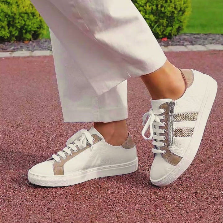 Sprint: White Leather & Raffia