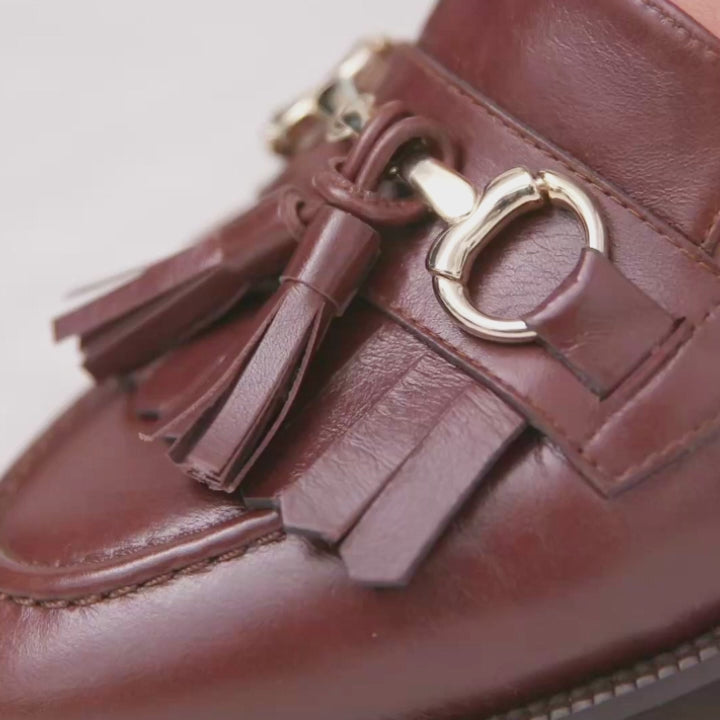 Tanner: Chestnut Leather