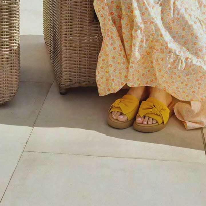 Bailey: Sunflower Suede