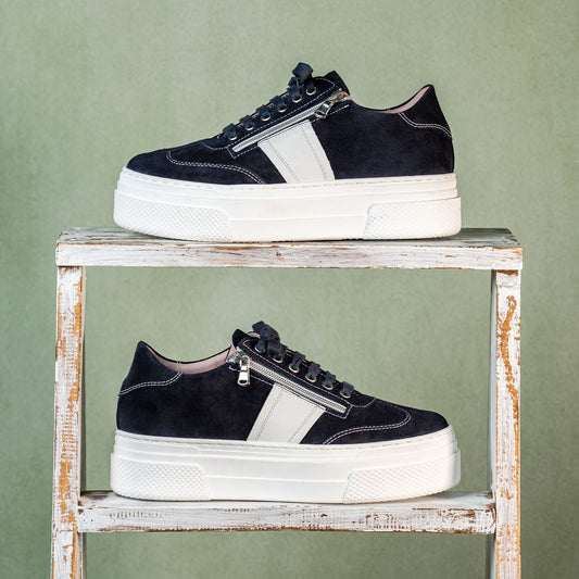 Shoes Dash: Navy Suede Sole Bliss USA