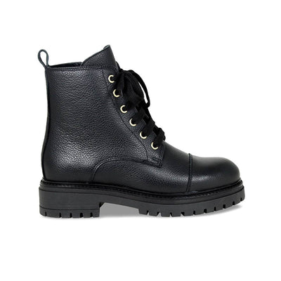 Tread: Black Leather - Best Boots for Bunions