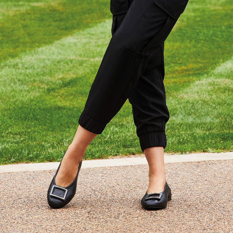 Lizzie Black Leather Black Ballet Flats for Bunions Sole Bliss