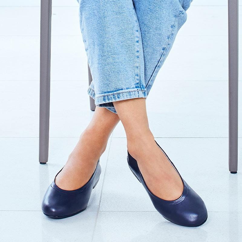 Luna: Navy Leather – Smart Ballet for Bunions Sole USA